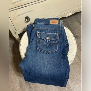 Woman’s 505 Levi's Classic Blue Straight Leg Jeans